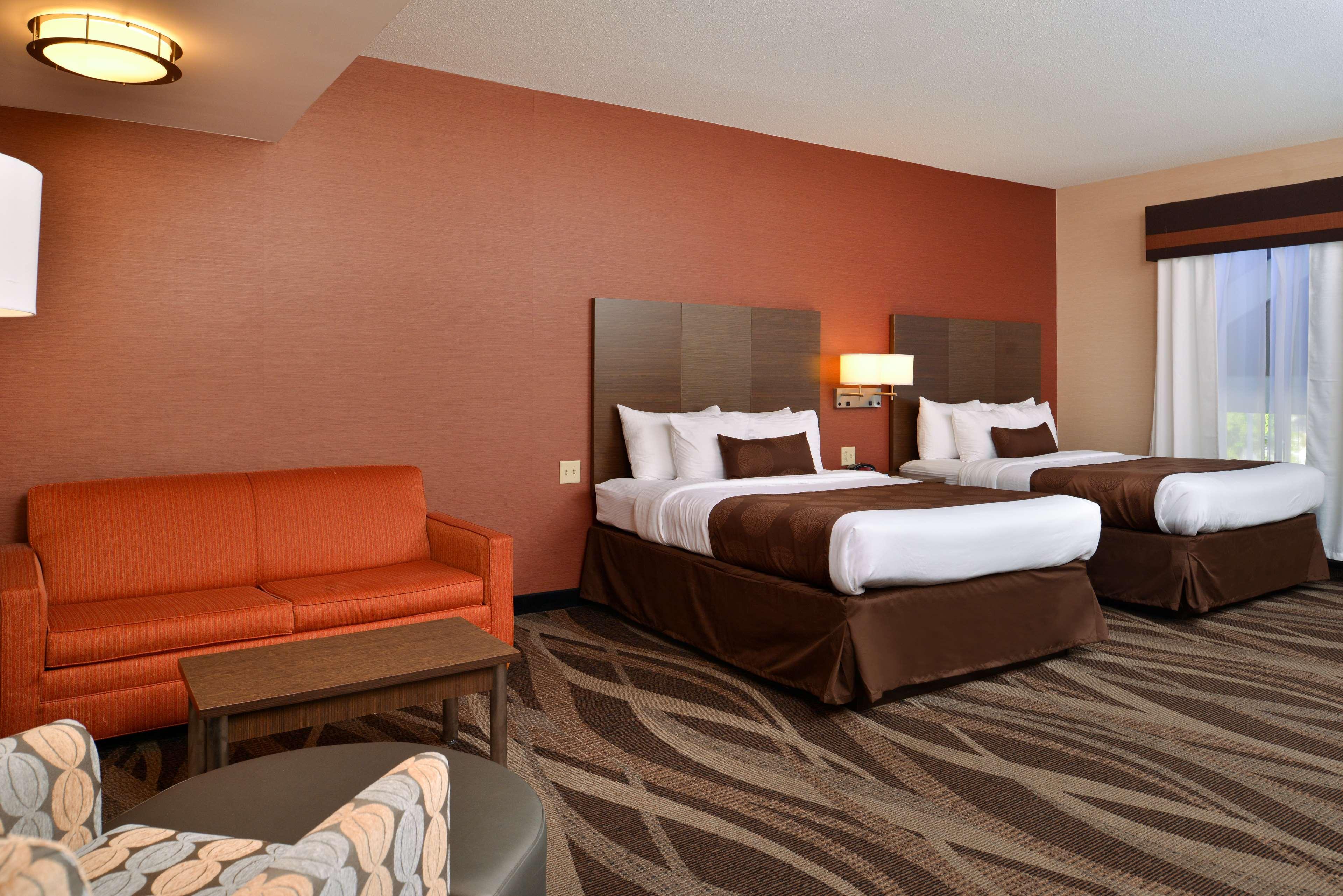Best Western Plus University Inn Олийн Екстериор снимка