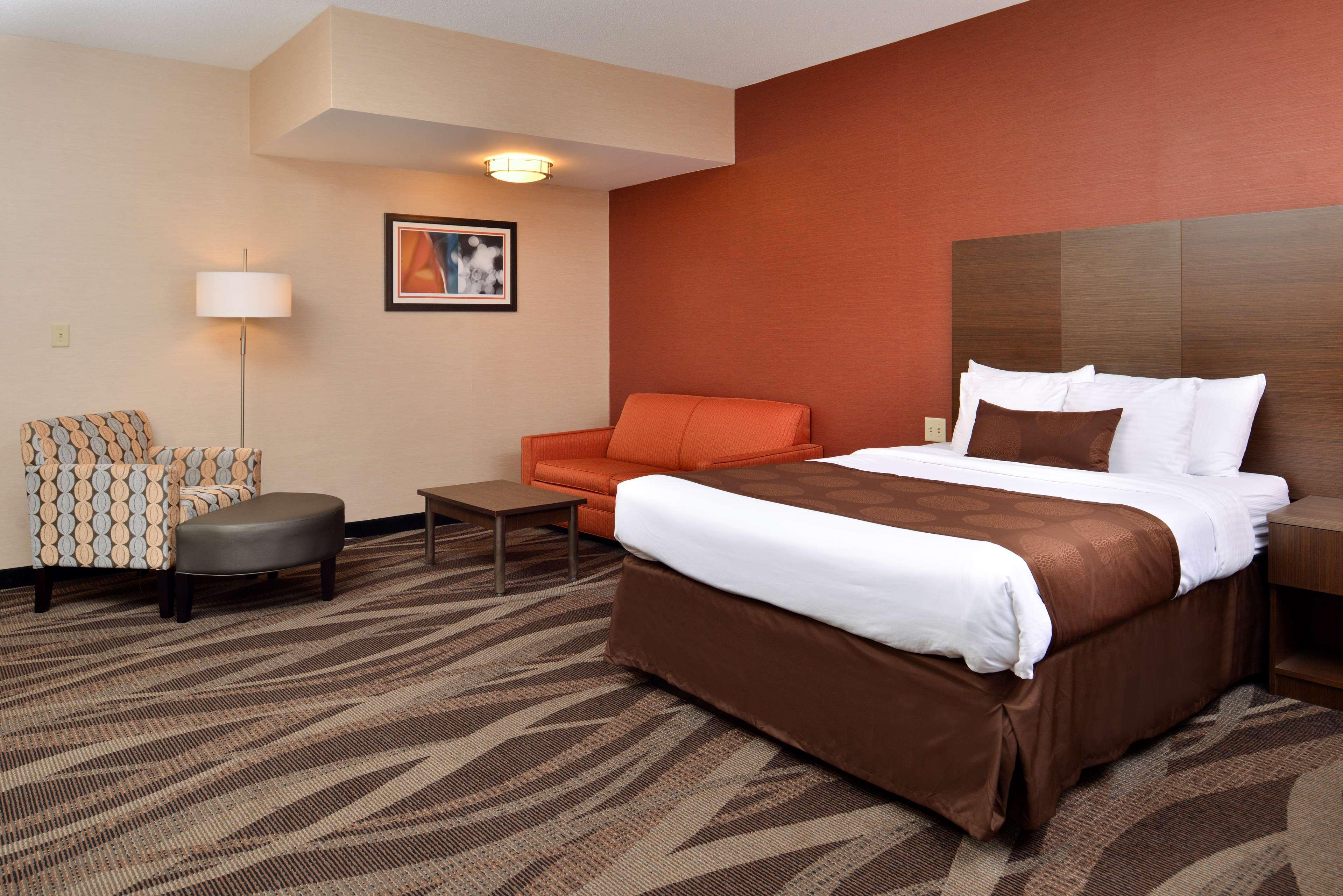 Best Western Plus University Inn Олийн Екстериор снимка