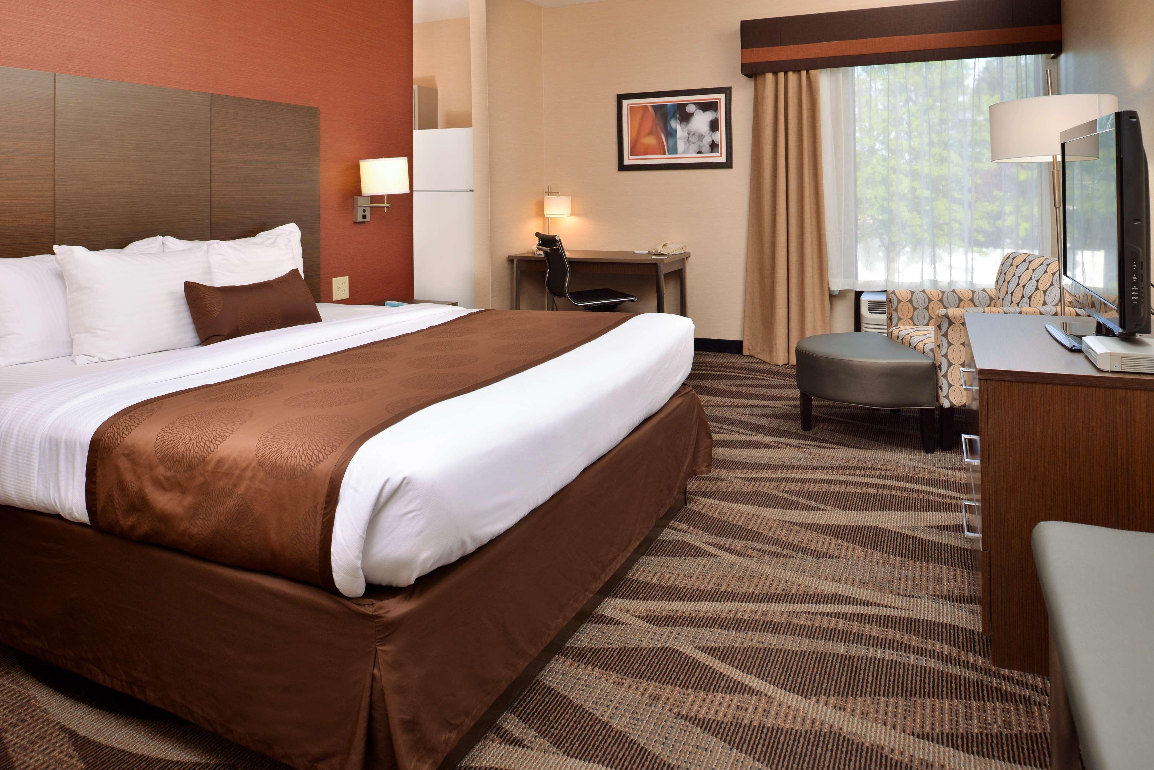 Best Western Plus University Inn Олийн Екстериор снимка